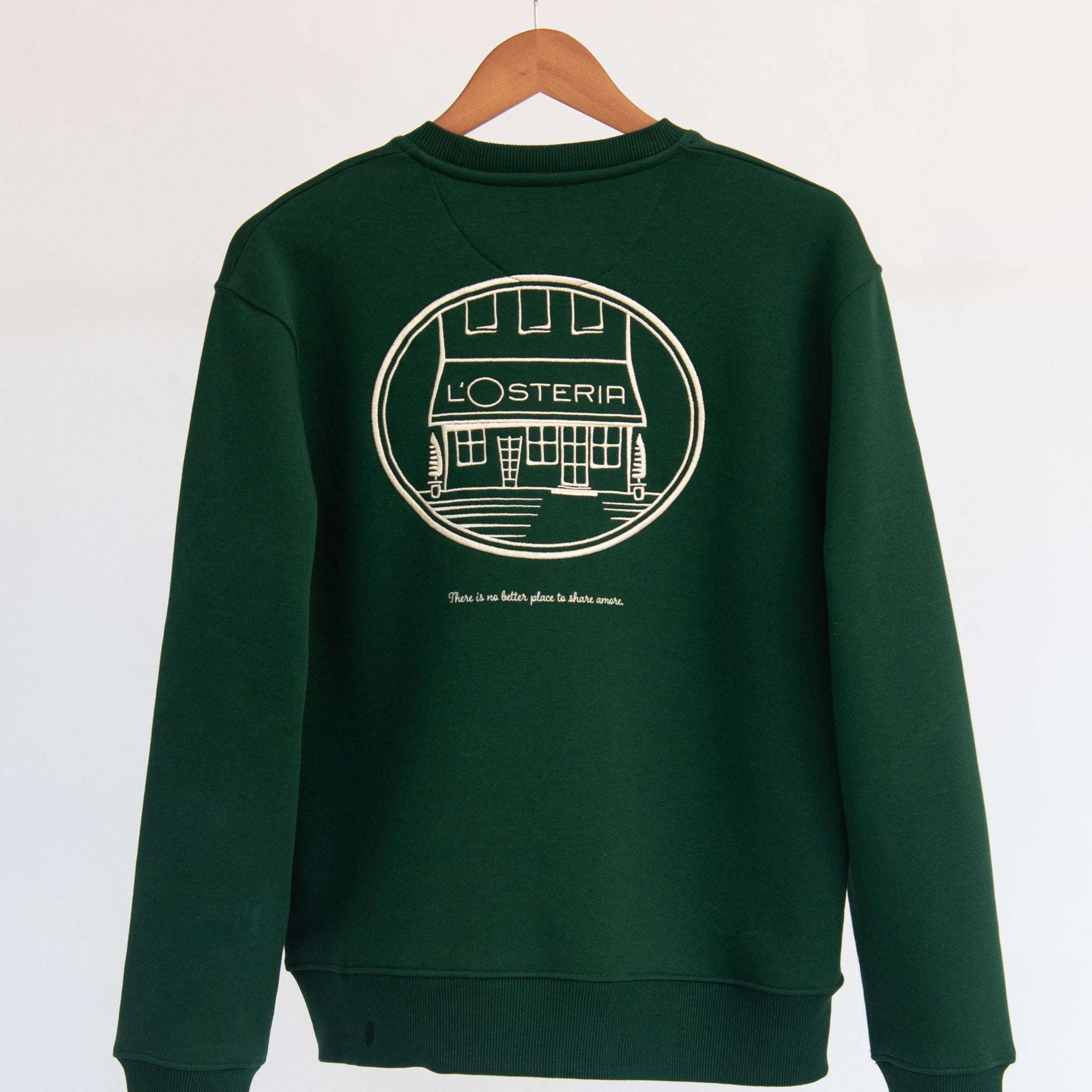 Der grüne Oversized Pullover aus der Pasta Kollektion der L'Osteria